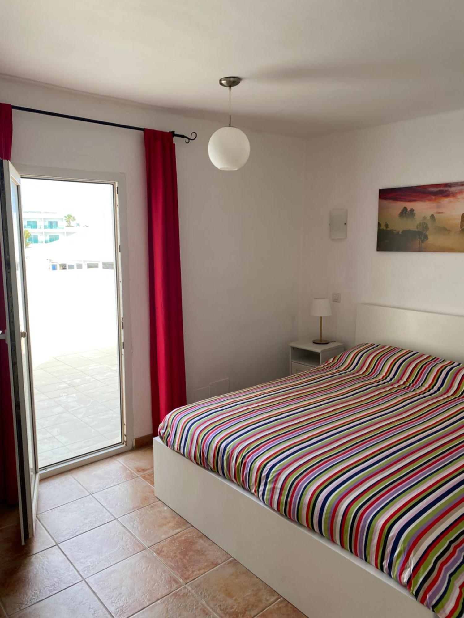 First Floor Apartment With Sea View, Costa Teguise Eksteriør bilde